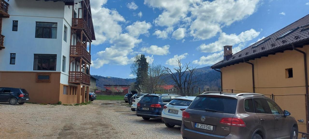 Vila Panoramic Busteni Exterior photo